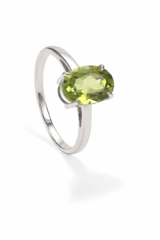 Green Peridot solitaire birth stone ring