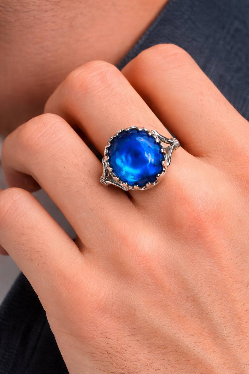 Gemstones with Sterling Silver &nbsp;Vintage Blue sapphire Ring
